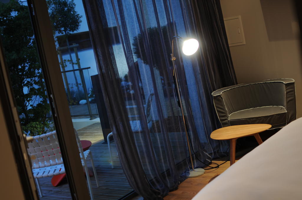Hotel-Restaurant L'Aquarelle Breuillet  Rom bilde
