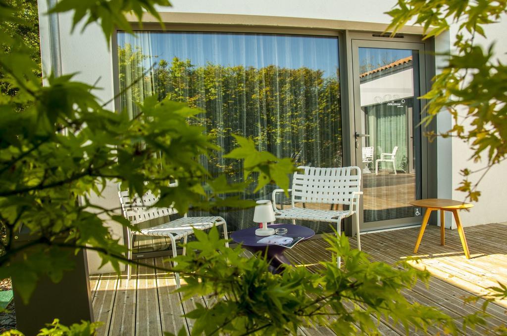 Hotel-Restaurant L'Aquarelle Breuillet  Eksteriør bilde