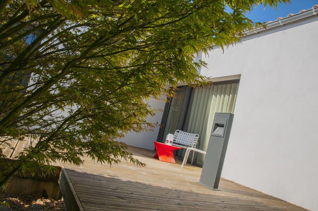 Hotel-Restaurant L'Aquarelle Breuillet  Eksteriør bilde